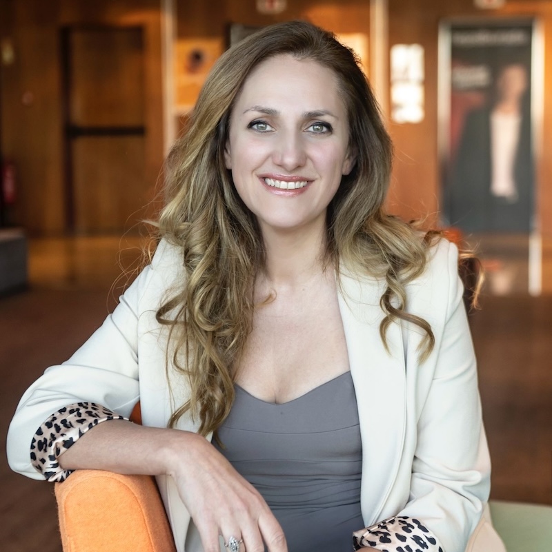 >Nilhan Onal G&ouml;k&ccedil;etekin