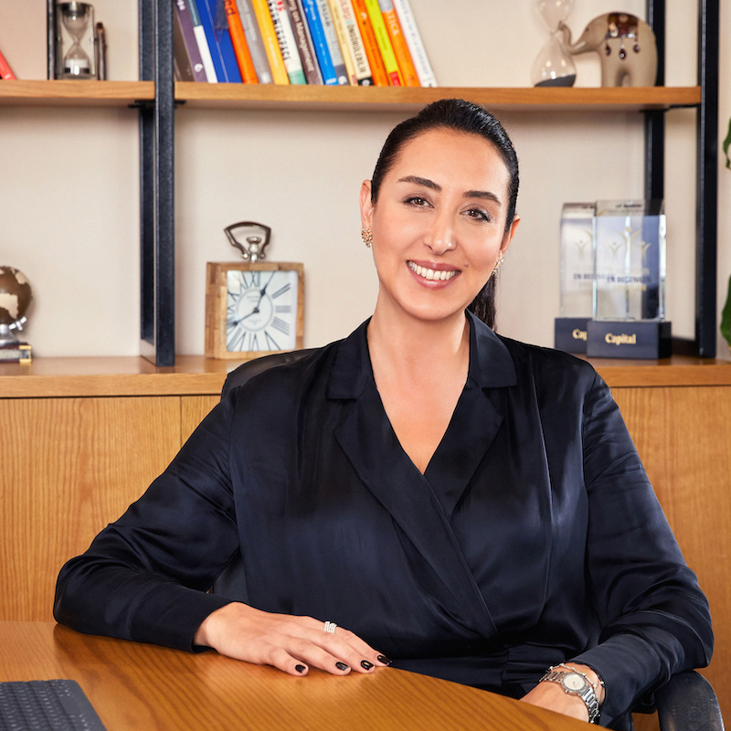 Berna Aky&uuml;z &Ouml;&gbreve;&uuml;t