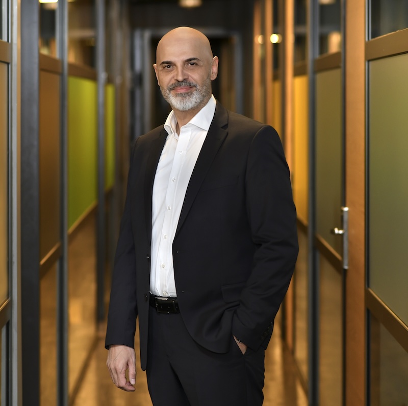 B&uuml;lent &Scedil;en